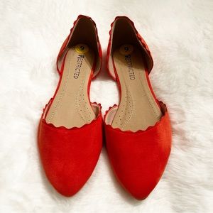 Restricted brand. Flat soft and comfy. Sz. 9. NWOT.